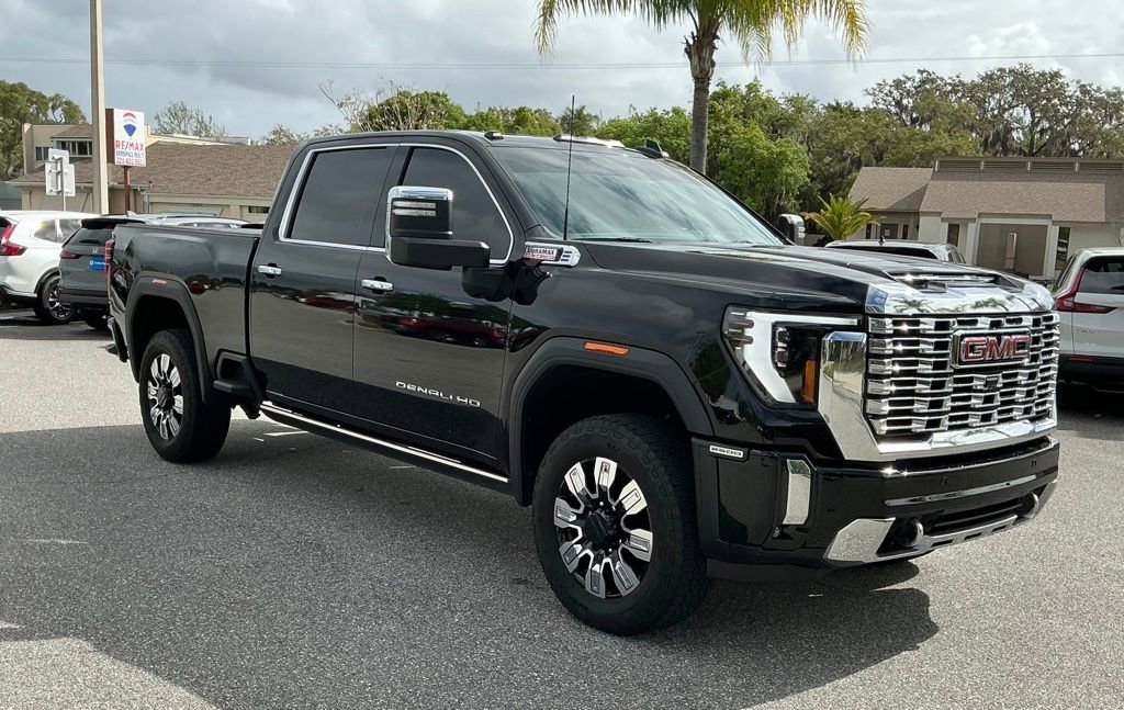 Used 2024 GMC Sierra 2500 Denali w/ Denali Reserve Package image 12