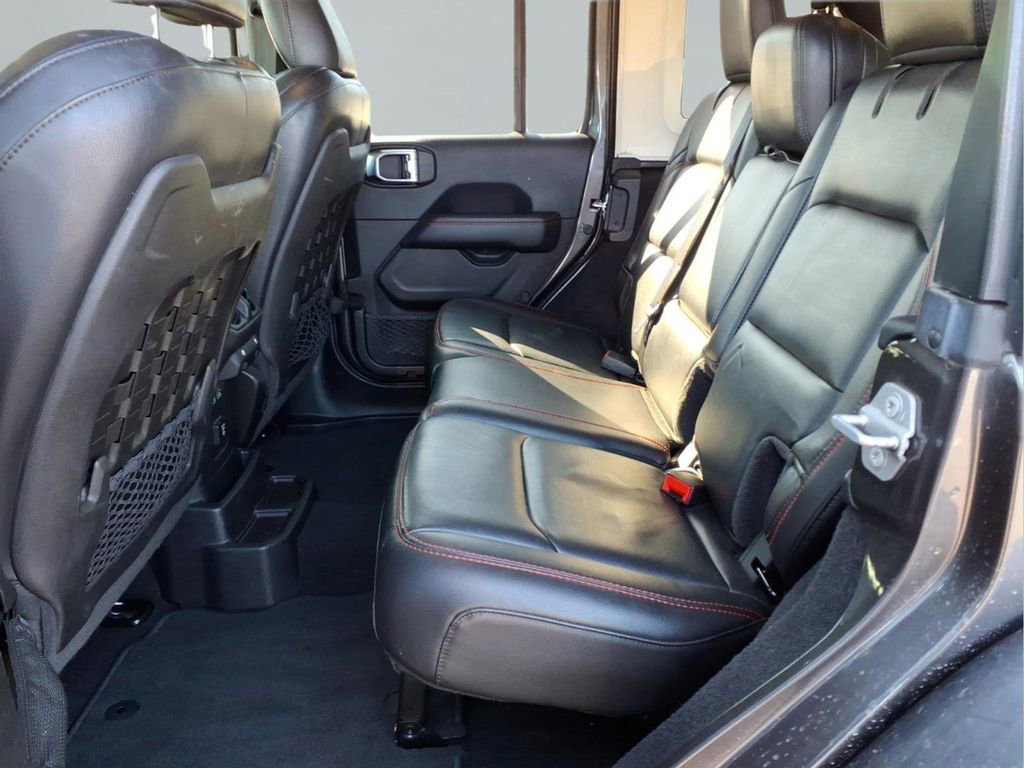 Used 2019 Jeep Wrangler Unlimited Rubicon w/ Dual Top Group image 27