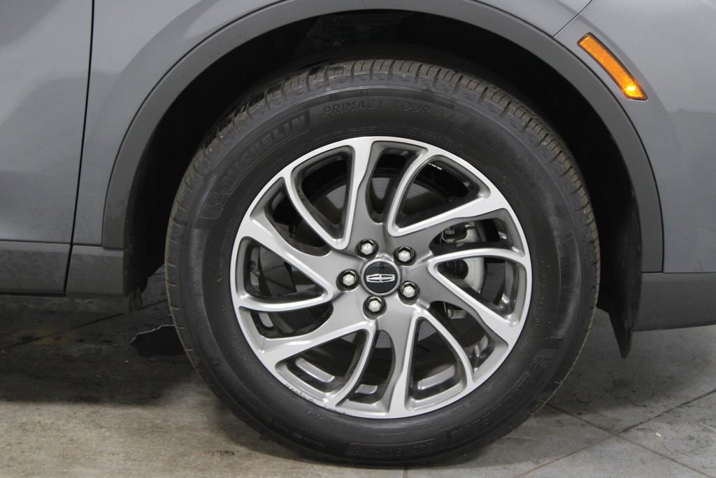 Used 2022 Lincoln Corsair FWD w/ Equipment Group 101A image 12