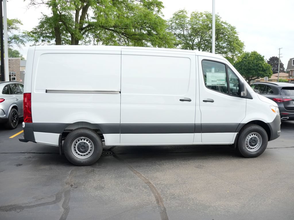 New 2026 Mercedes-Benz Sprinter 2500 image 2