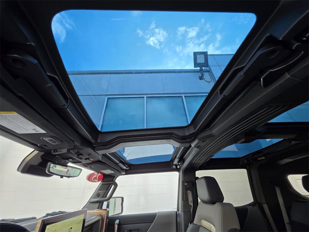 Used 2025 GMC Hummer EV 3X image 10