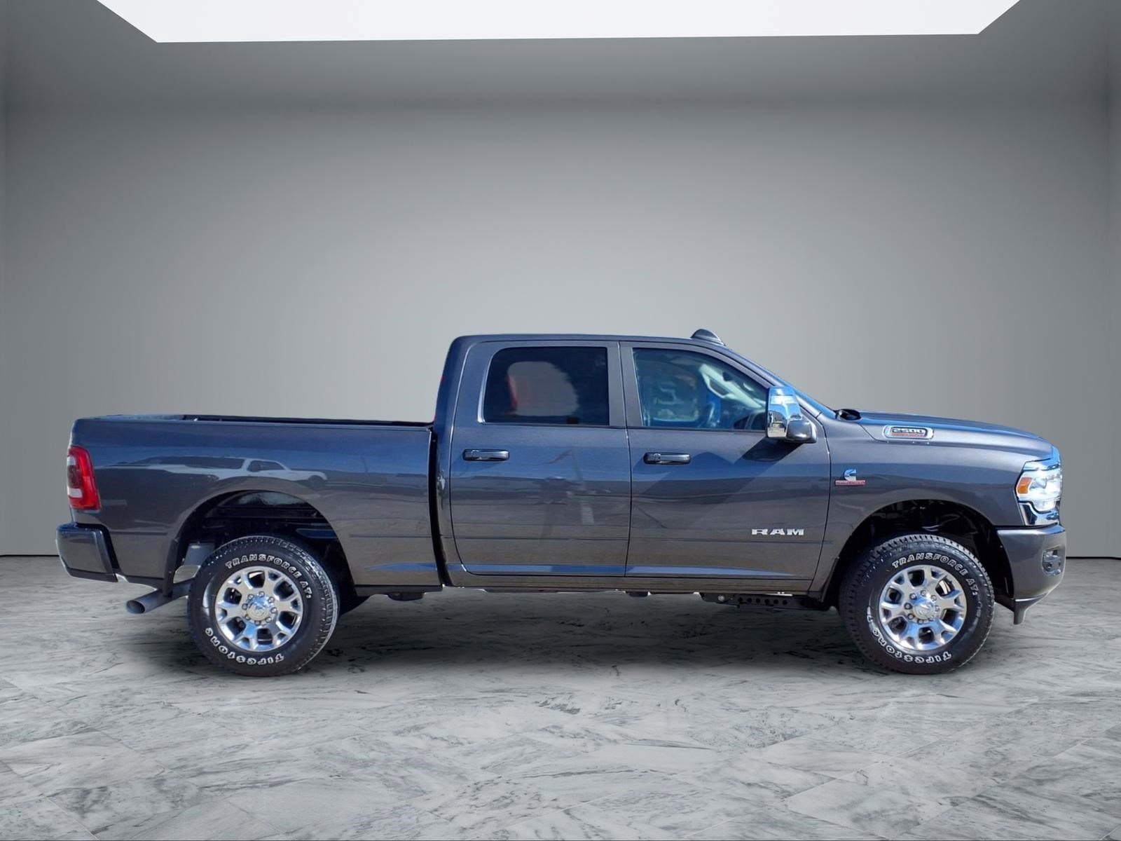 Used 2024 RAM 2500 Laramie w/ Safety Group AWD/4WD image 8