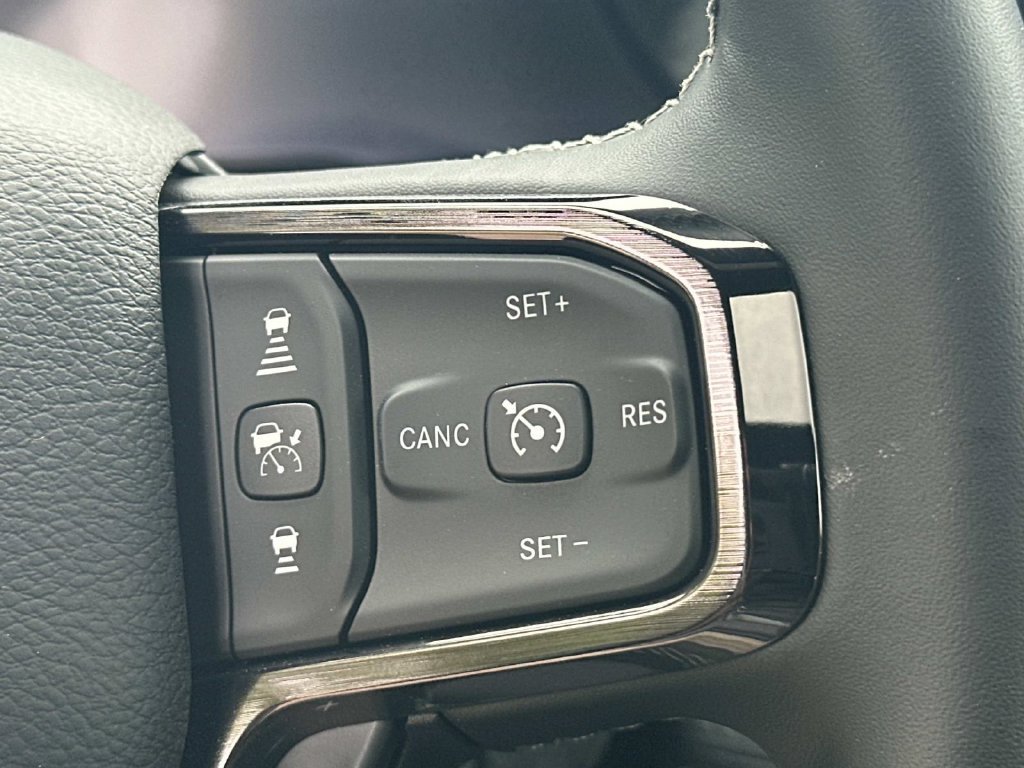 New 2026 RAM 3500 Limited AWD/4WD image 29