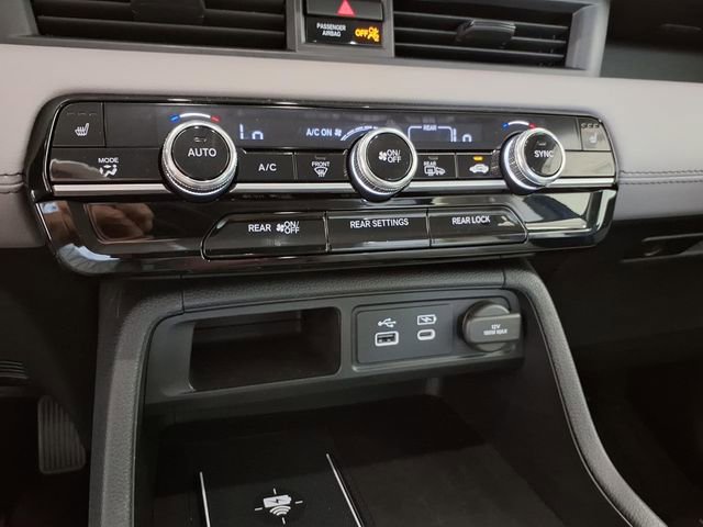 Certified 2025 Honda Pilot EX-L image 13