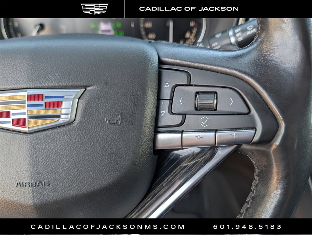 Used 2022 Cadillac XT6 Premium Luxury image 9