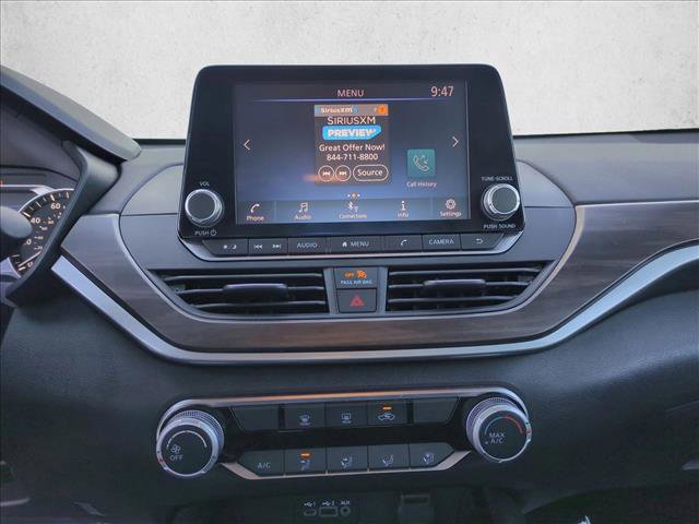 Used 2024 Nissan Altima 2.5 SV image 14