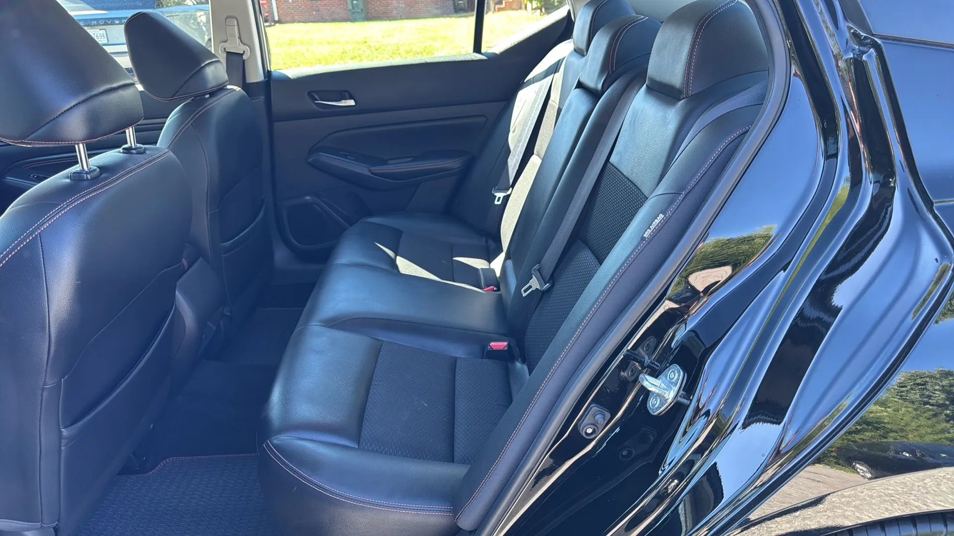 Used 2019 Nissan Altima 2.5 SR w/ SR Premium Package image 11