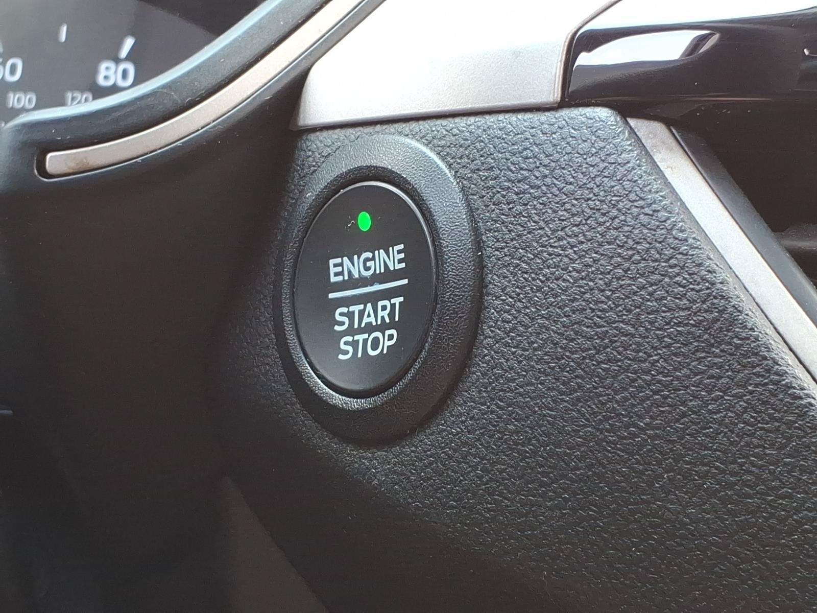 Certified 2022 Ford Escape SE AWD/4WD image 12