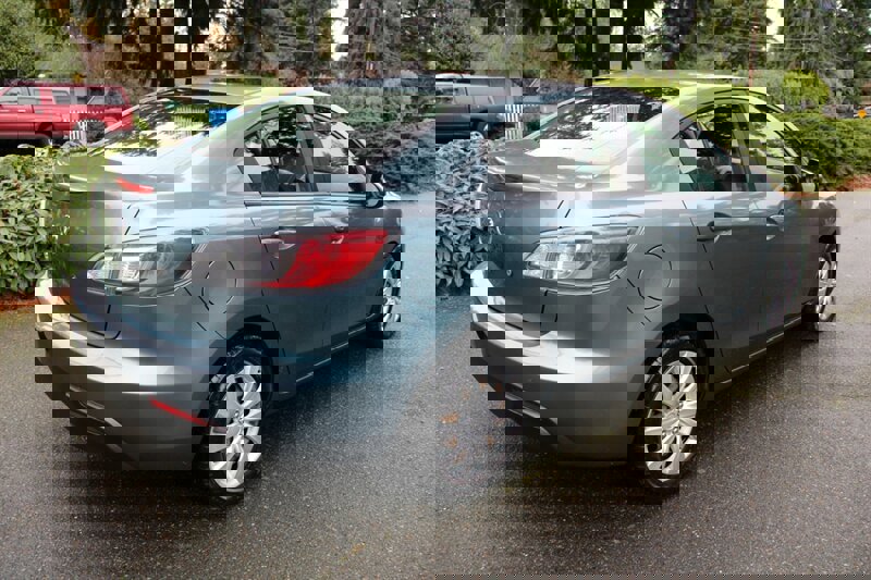 Used 2011 MAZDA MAZDA3 i Sport image 3