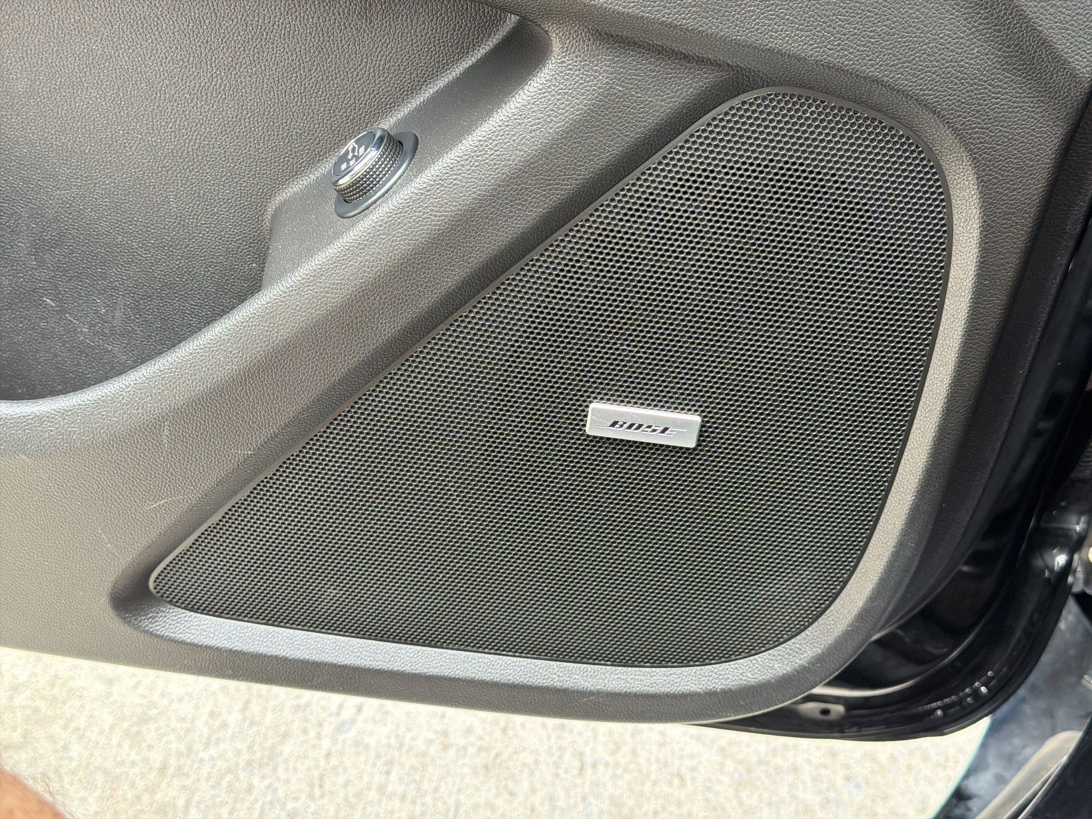 Used 2023 Chevrolet Traverse Premier FWD image 22