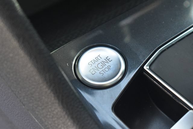 Used 2021 Volkswagen Tiguan SE FWD image 26
