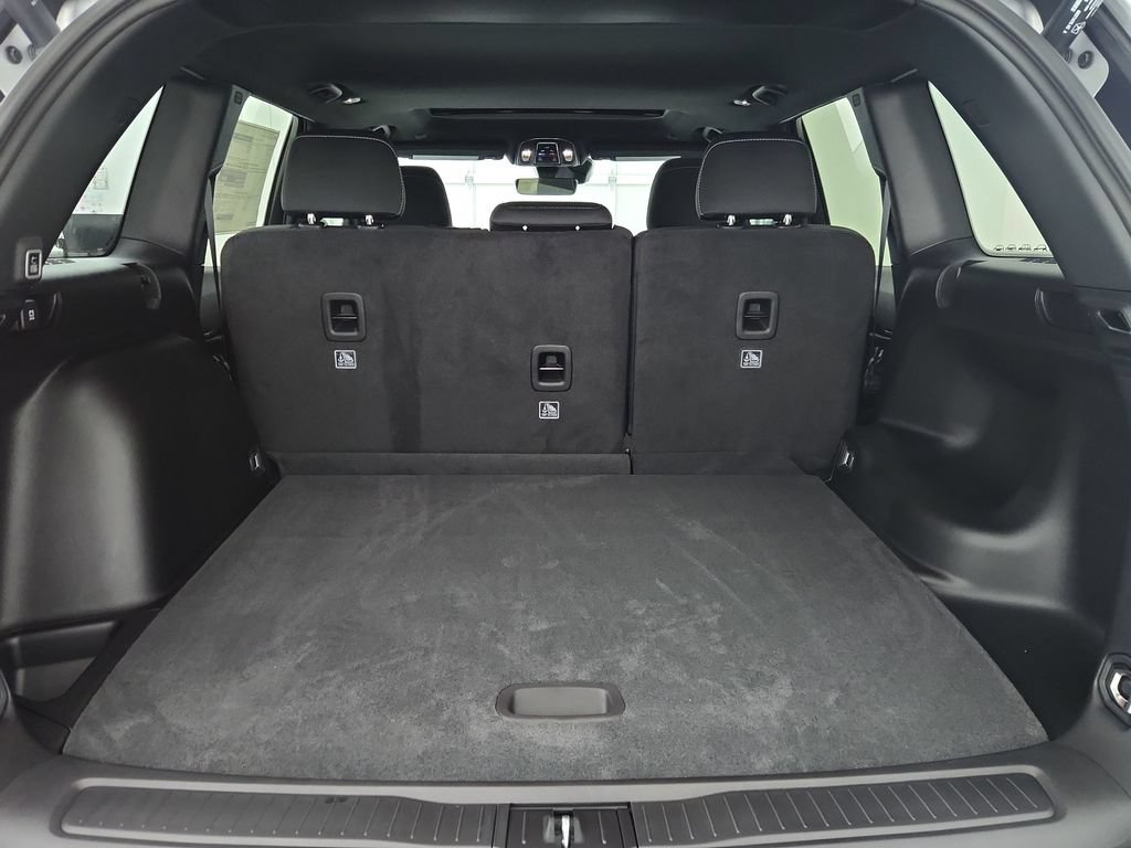New 2026 Jeep Grand Cherokee Laredo X AWD/4WD image 32