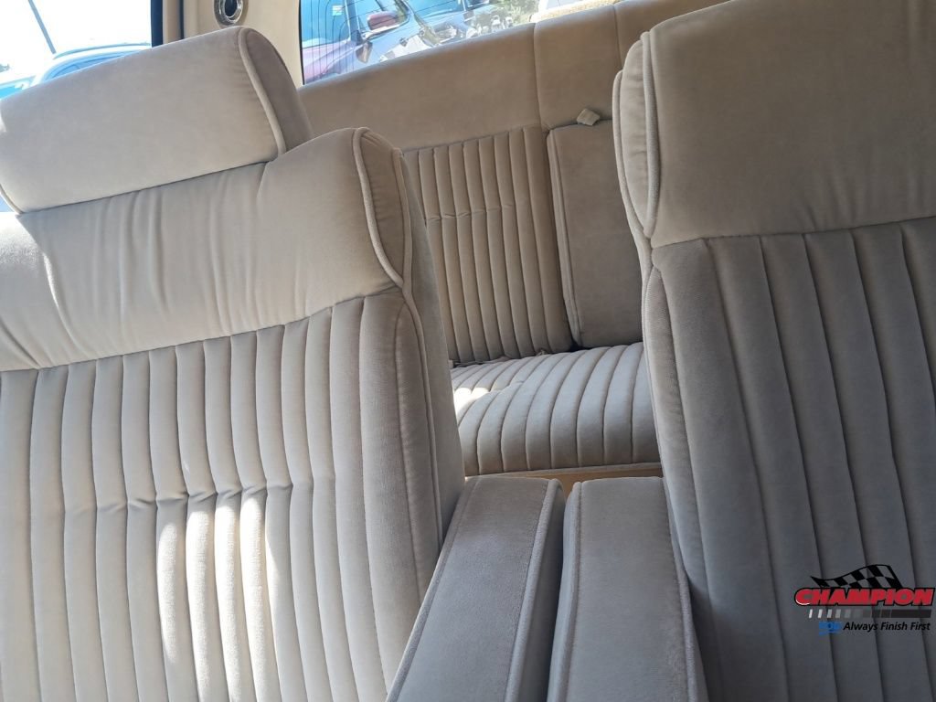 Used 1989 Chrysler New Yorker FWD image 24