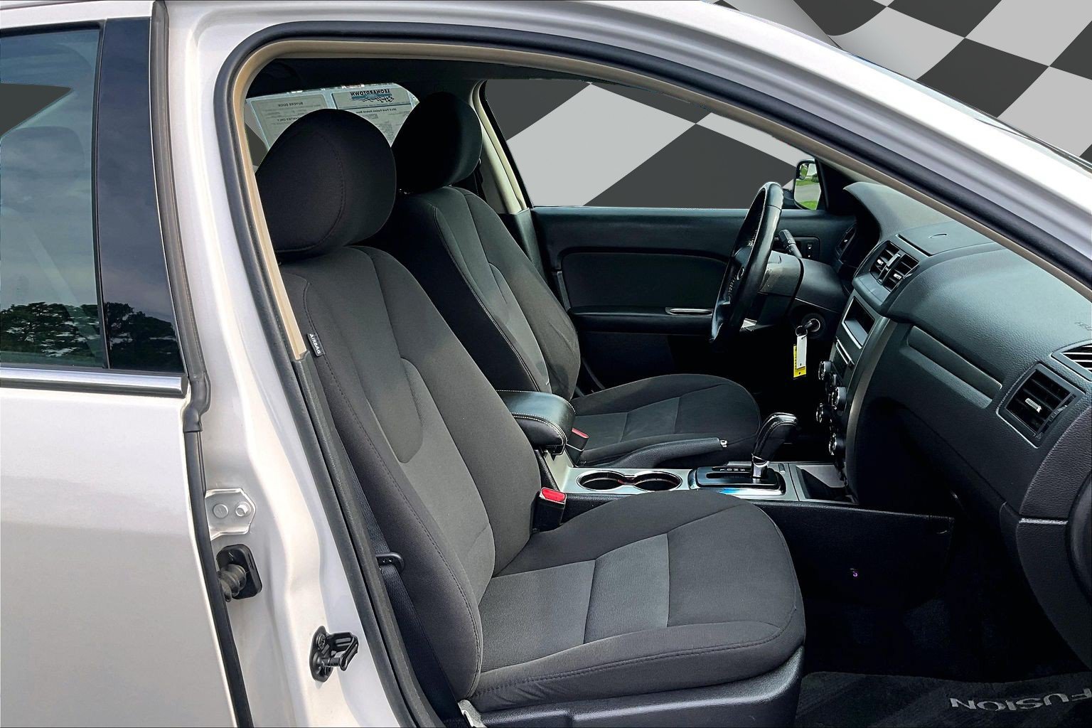 Used 2012 Ford Fusion Hybrid FWD image 7