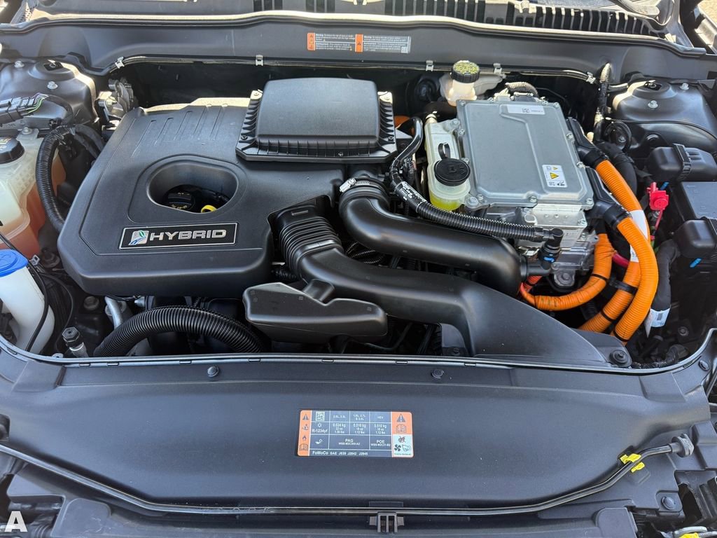 Used 2020 Ford Fusion SE FWD image 32