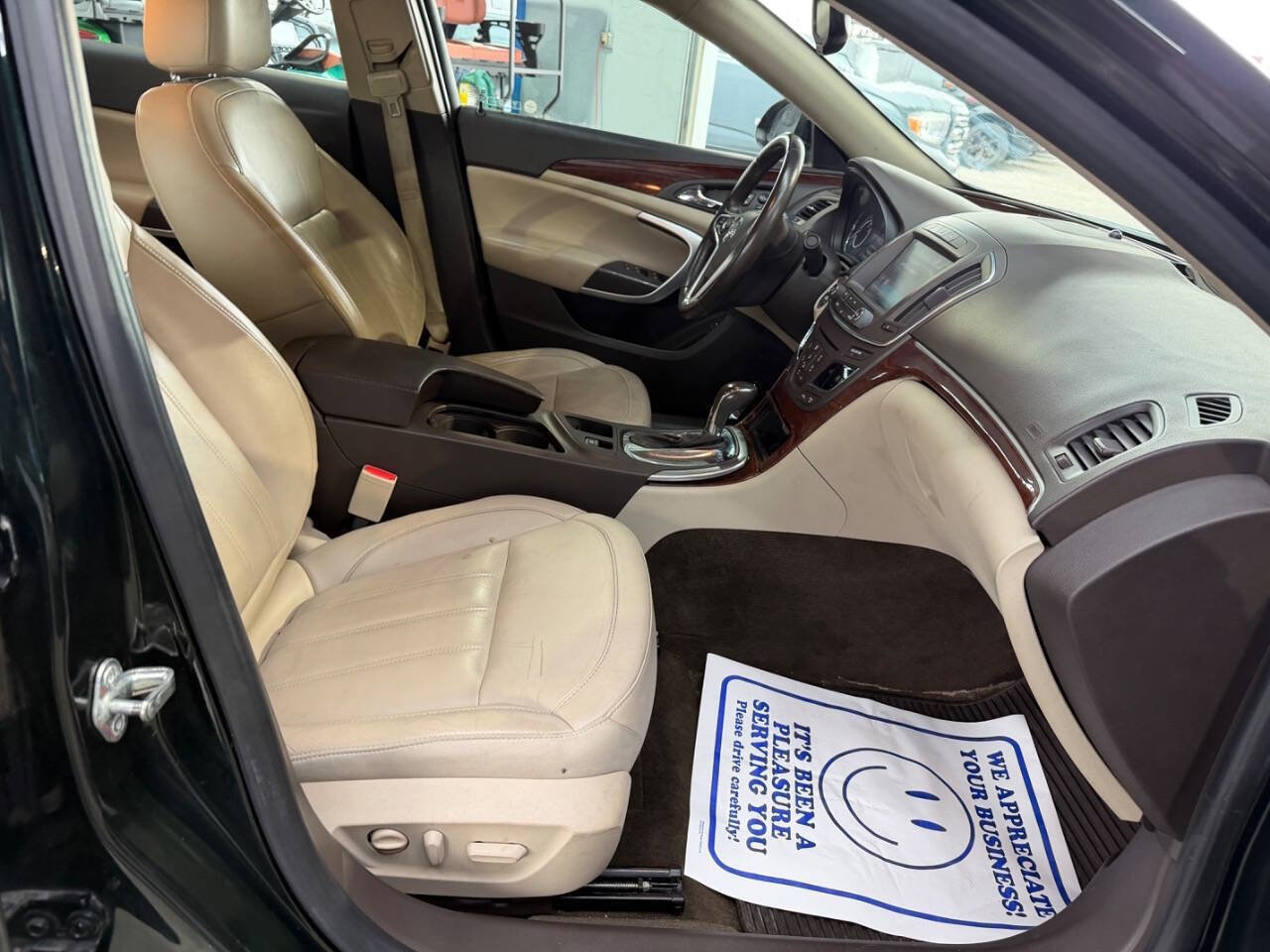 Used 2016 Buick Regal Premium image 17