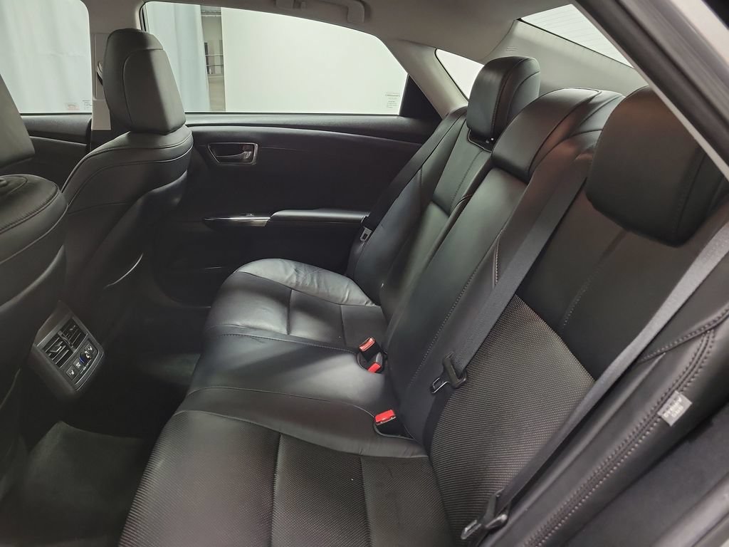Used 2018 Toyota Avalon Limited w/ All Weather Liner Package FWD image 30