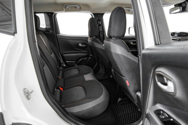 Used 2023 Jeep Renegade Trailhawk image 35