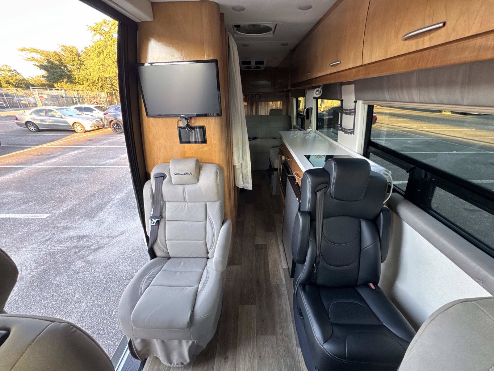 Used 2020 Mercedes-Benz Sprinter 3500 image 16