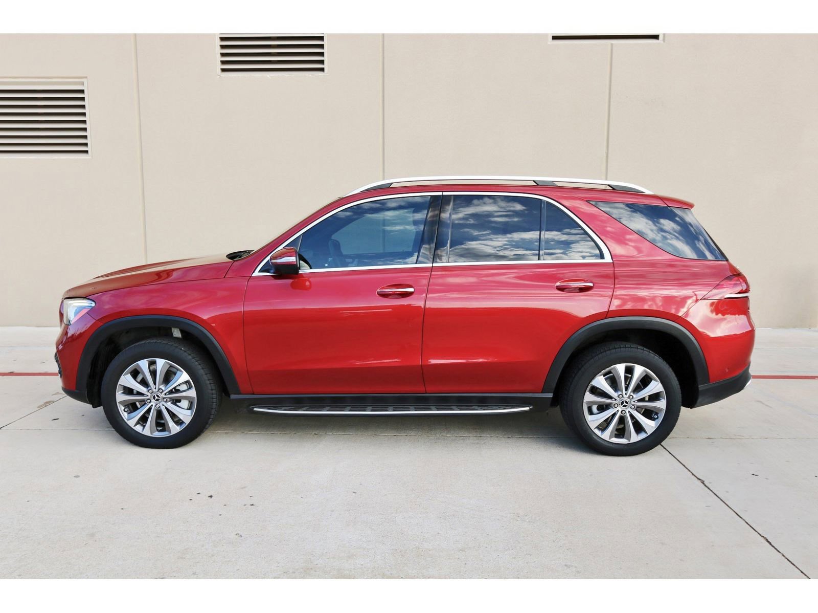 Used 2020 Mercedes-Benz GLE 350 4MATIC image 5