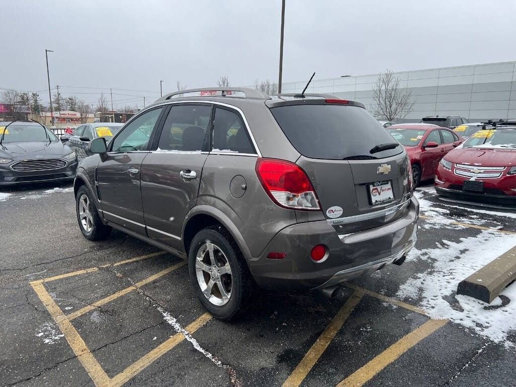 Used 2012 Chevrolet Captiva Sport LTZ image 4