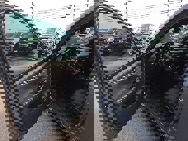 Certified 2025 MAZDA MAZDA3 Hatchback w/ Appearance Package image 7