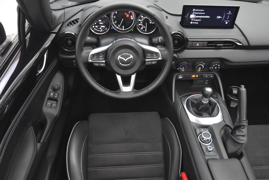 Used 2025 MAZDA MX-5 Miata RF Club RWD image 30