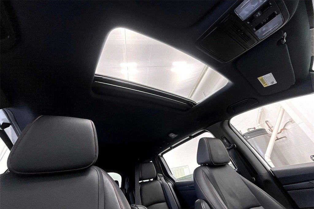 Used 2023 Honda Odyssey Sport image 17