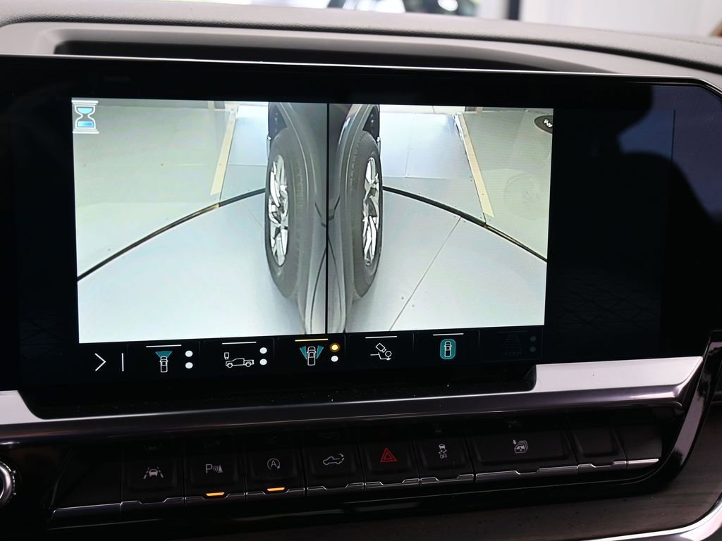 Used 2023 GMC Sierra 1500 SLT w/ SLT Premium Plus Package RWD image 26