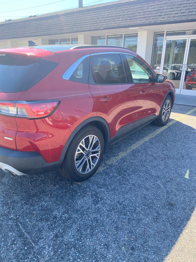 Used 2020 Ford Escape SEL FWD image 3