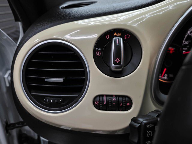 Used 2019 Volkswagen Beetle 2.0T Final Edition SEL FWD image 28