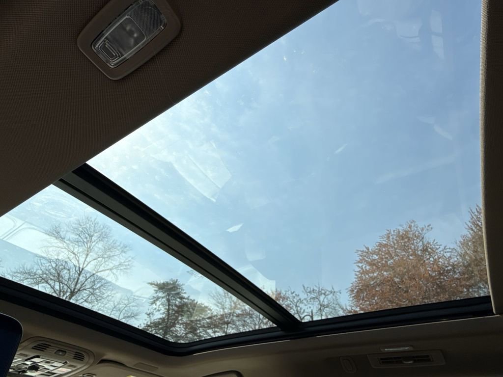 New 2026 GMC Yukon XL Denali w/ Denali Reserve Package image 22