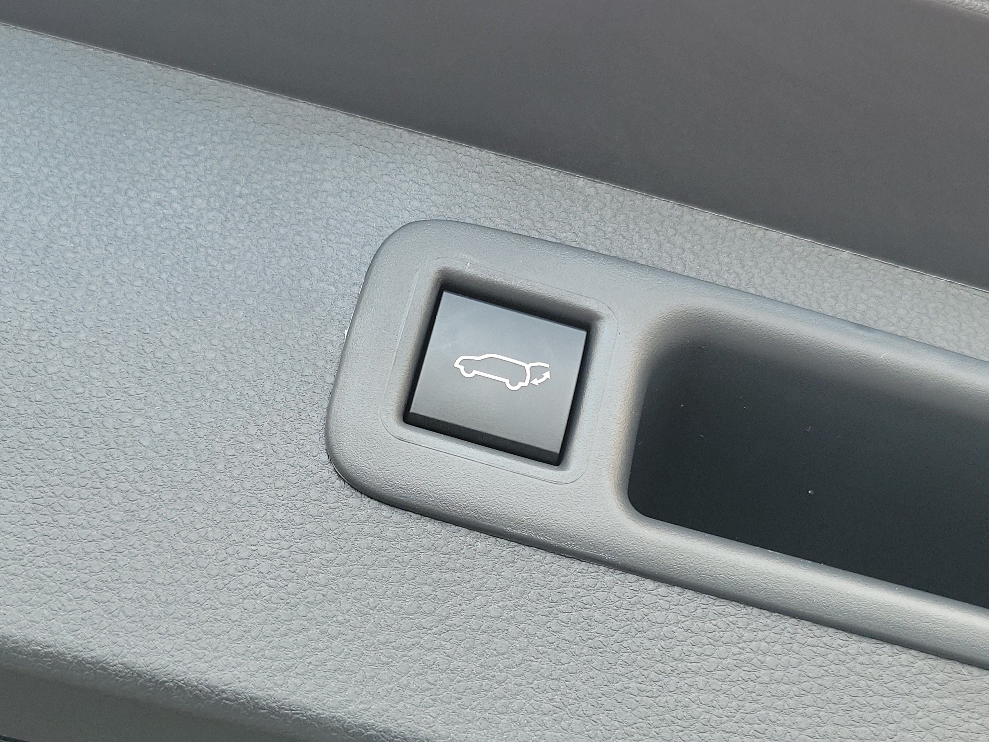 New 2026 Toyota Highlander Platinum AWD/4WD image 10