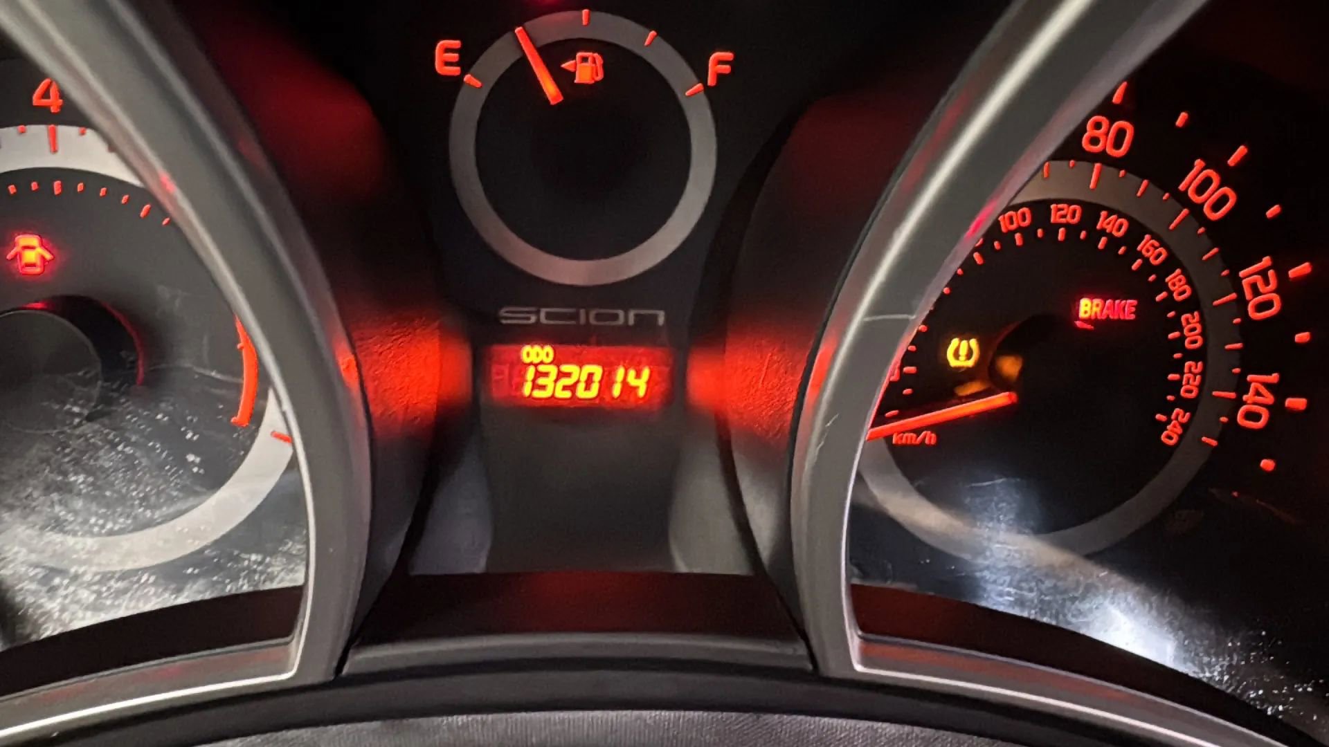 Used 2015 Scion tC FWD image 19