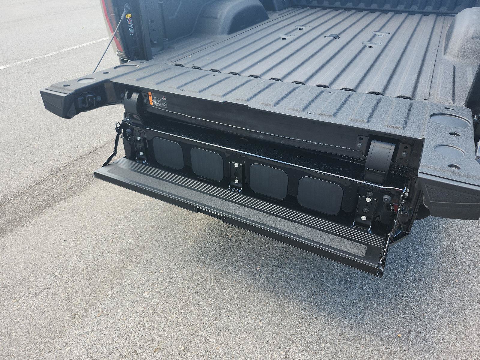 Certified 2026 GMC Sierra 2500 AT4 w/ AT4 Premium Plus Package AWD/4WD image 8