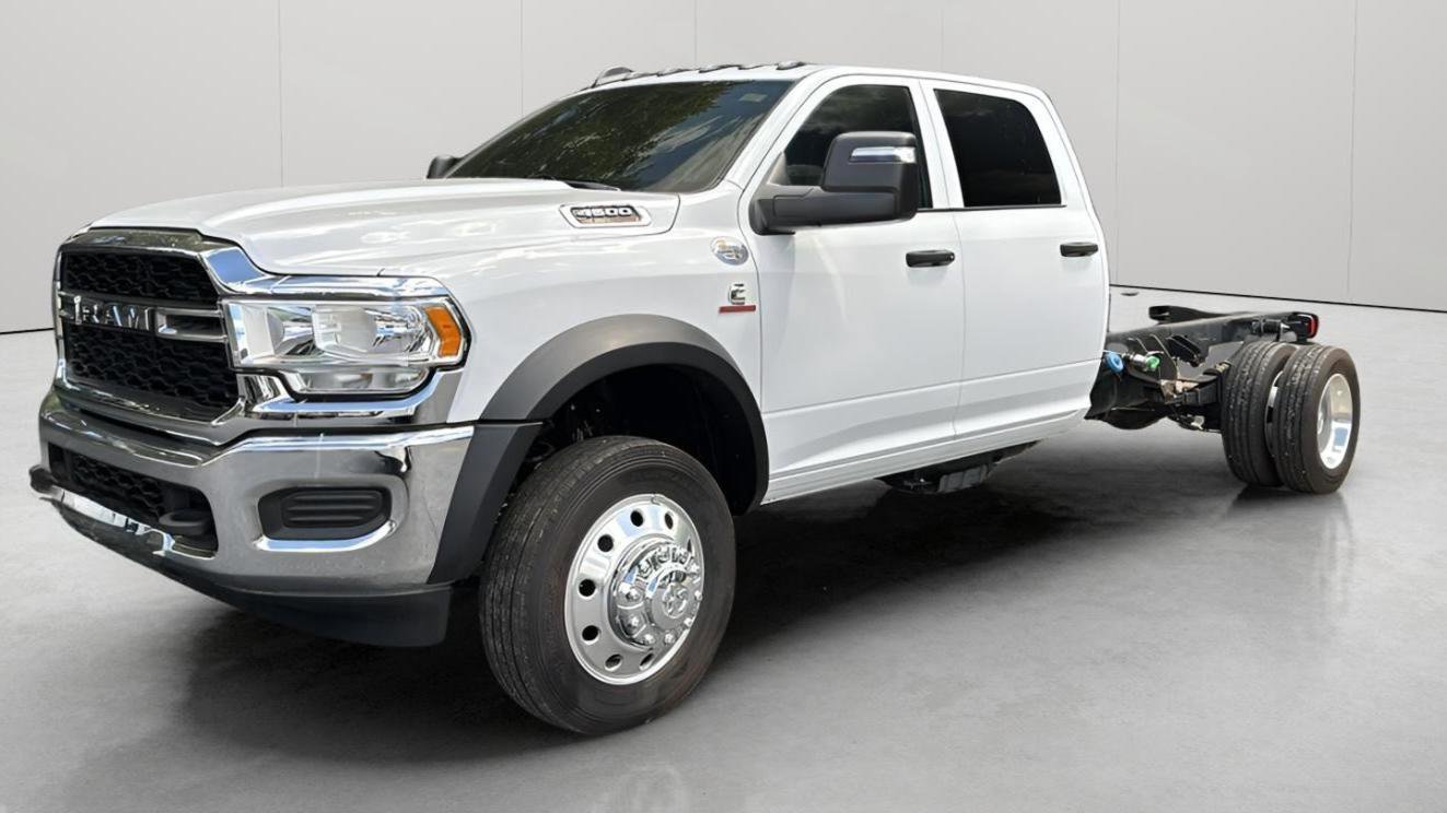 New 2024 RAM 4500 Tradesman w/ Chrome Appearance Group RWD image 9