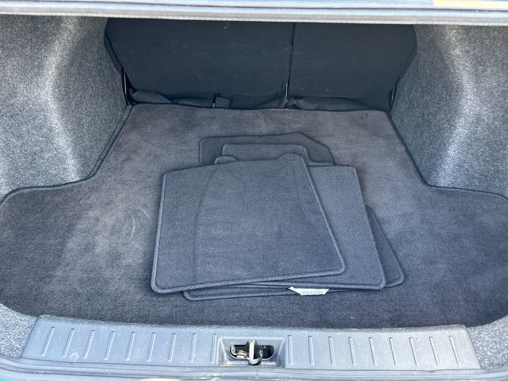 Used 2021 Nissan Versa SV image 38