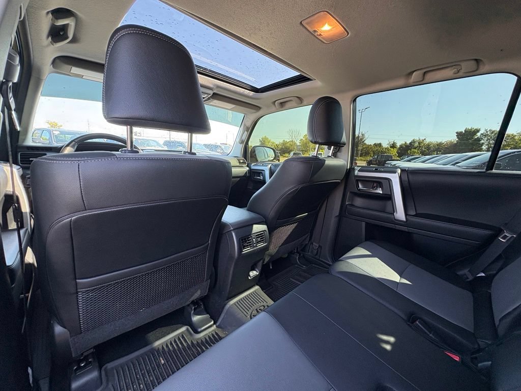 Used 2024 Toyota 4Runner SR5 Premium w/ Moonroof Package AWD/4WD image 27