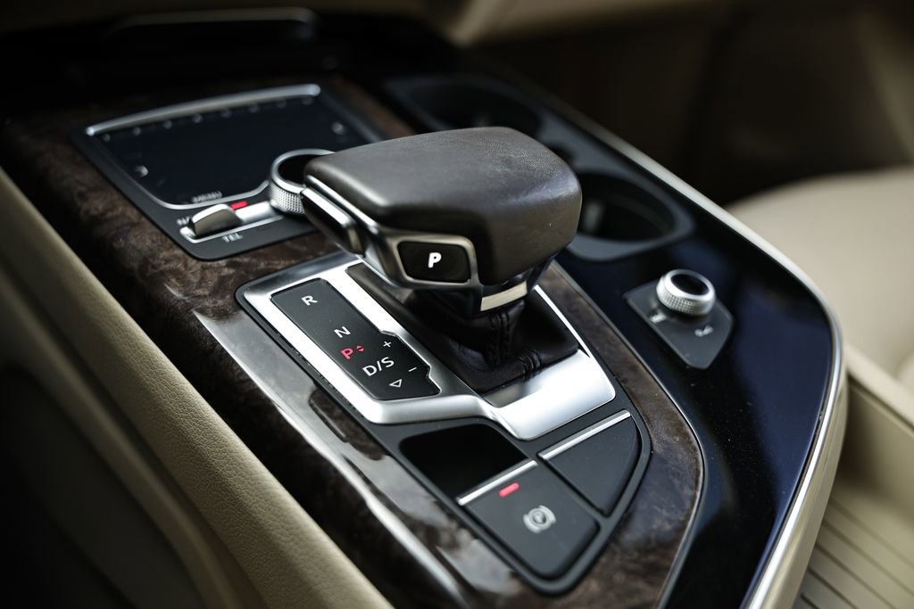 Used 2018 Audi Q7 3.0T Prestige image 40