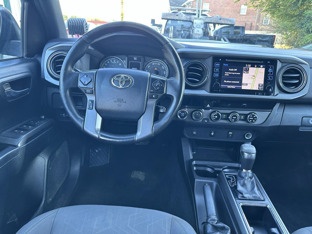 Used 2016 Toyota Tacoma TRD Sport w/ Towing Package AWD/4WD image 37