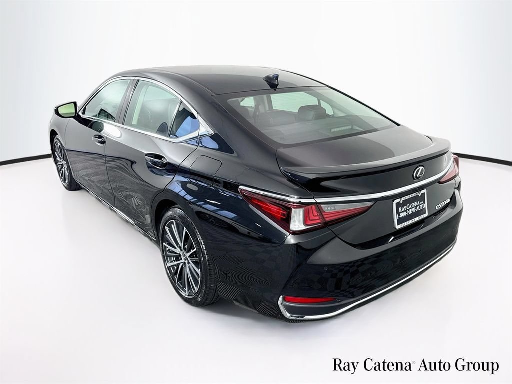 Certified 2024 Lexus ES 300h w/ Premium Package FWD image 5