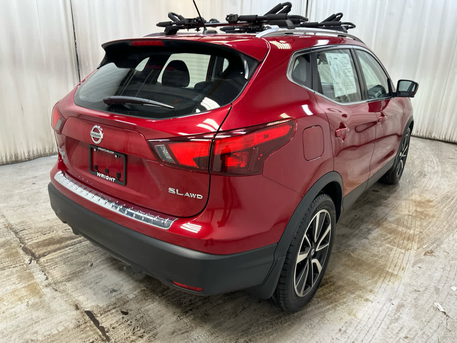 Certified 2018 Nissan Rogue Sport SL w/ SL Premium Package AWD/4WD image 11