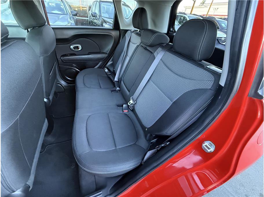 Used 2019 Kia Soul + image 14