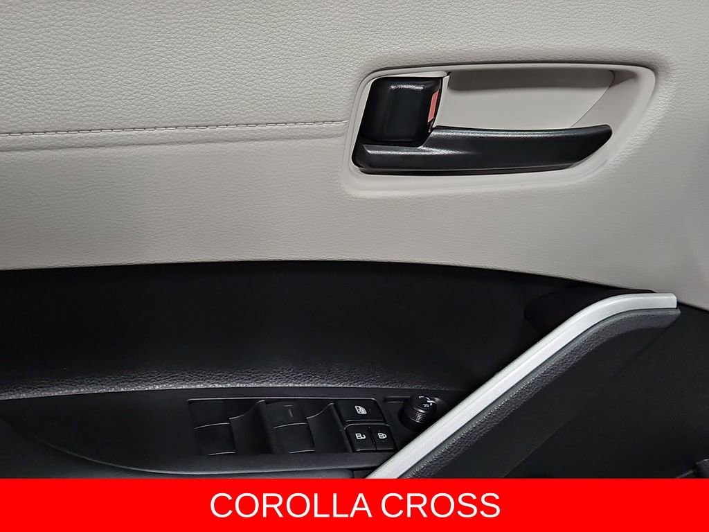 New 2026 Toyota Corolla Cross L image 11
