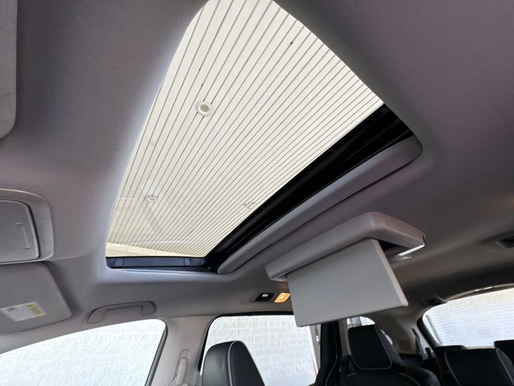 Used 2025 Honda Odyssey Elite image 19