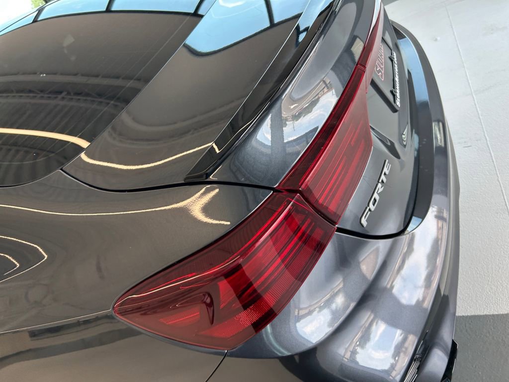 Used 2023 Kia Forte GT-Line w/ GT-Line Technology Package FWD image 16