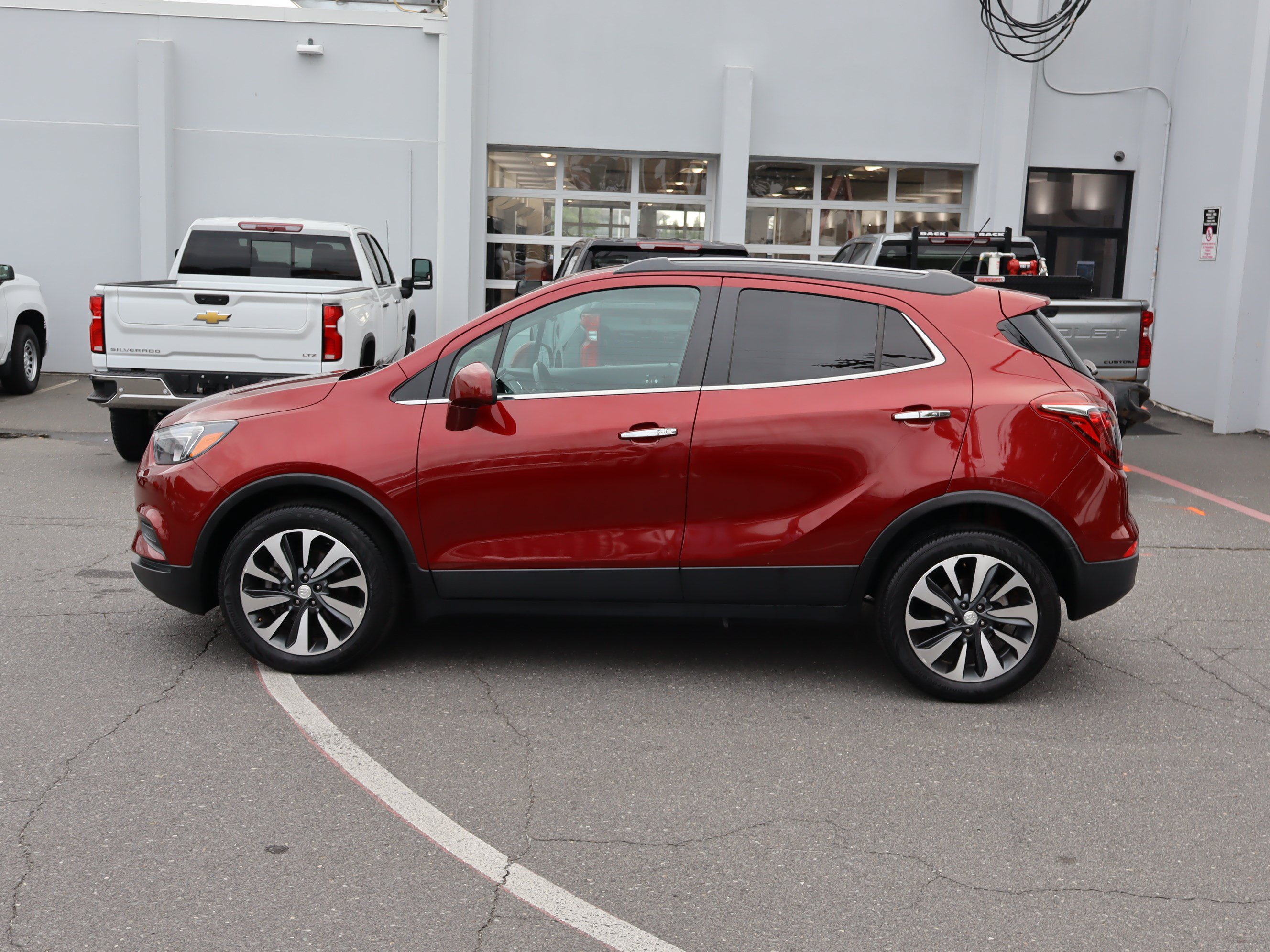 Used 2021 Buick Encore Preferred w/ Safety Package AWD/4WD image 7