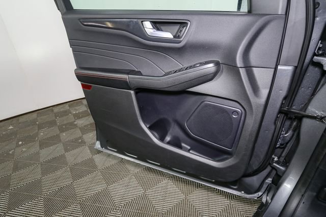 Used 2024 Ford Escape ST-Line w/ Tech Pack #1 AWD/4WD image 38