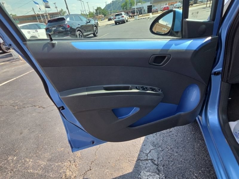 Used 2015 Chevrolet Spark LT FWD image 21