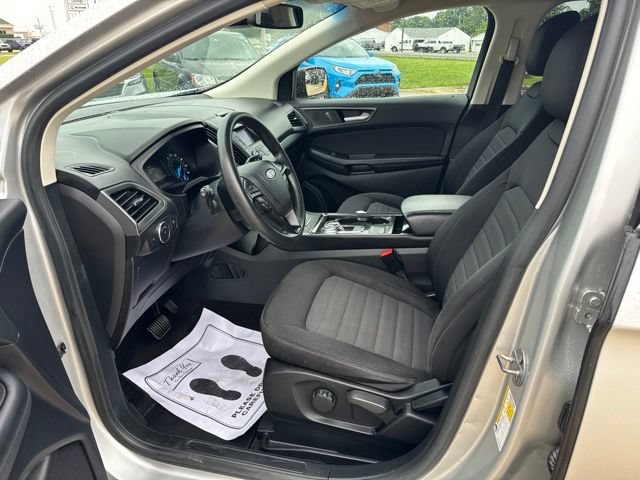 Used 2019 Ford Edge SE FWD image 14